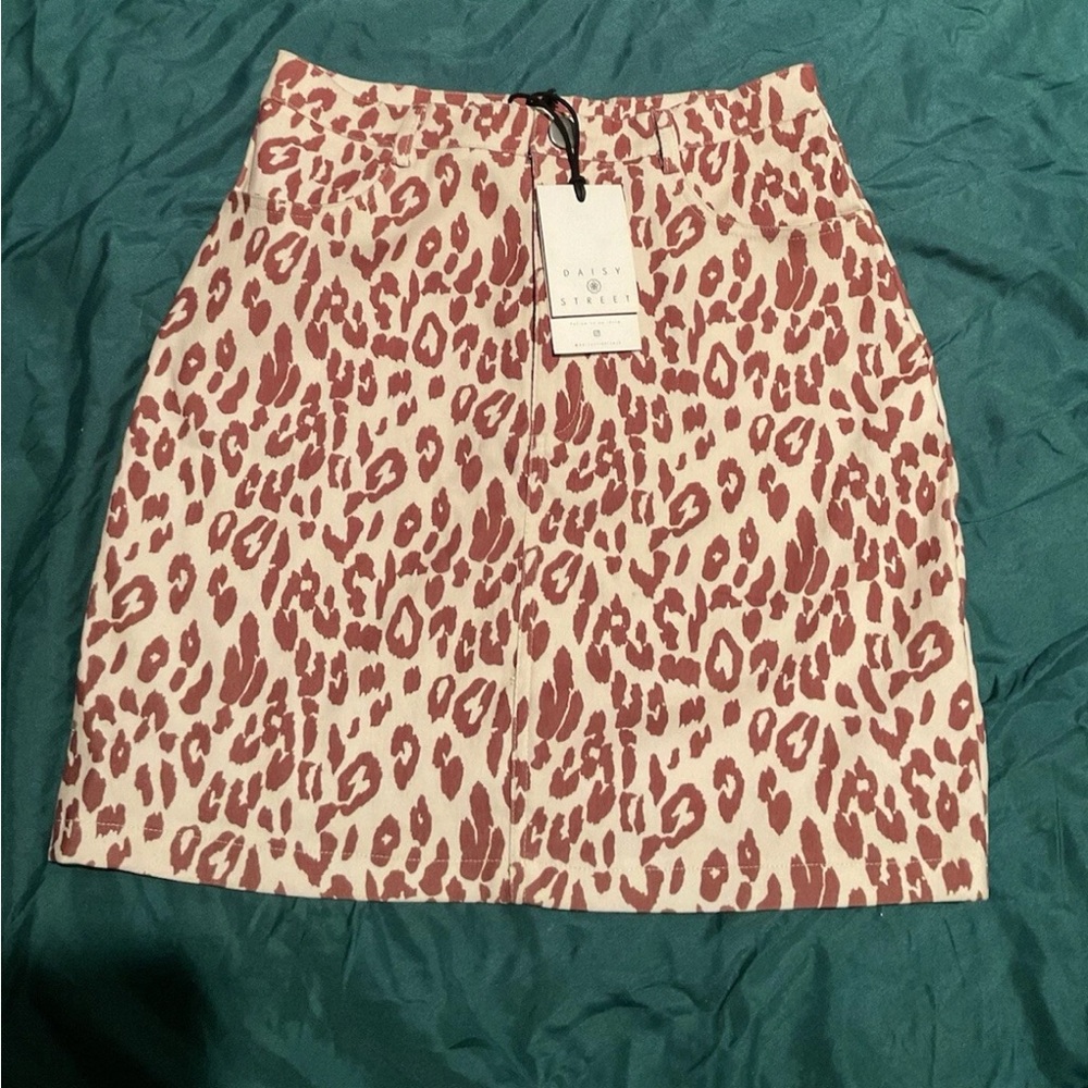 Daisy Street Leopard Print mini Skirt NWT